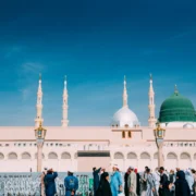 When is Umrah Less Crowded? Month-by-Month Guide